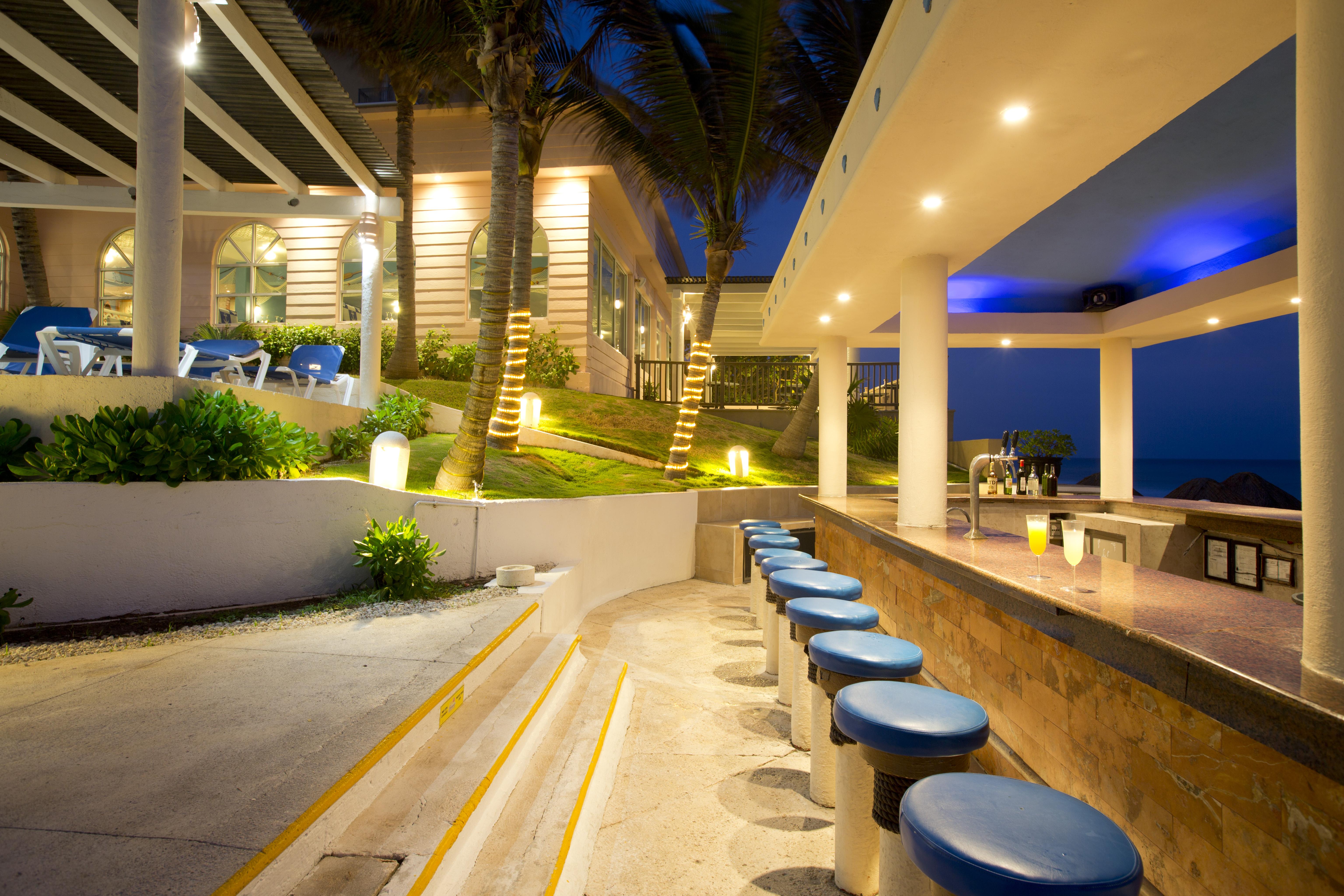 Golden Parnassus Resort & Spa (Adults Only) Cancun Exterior photo